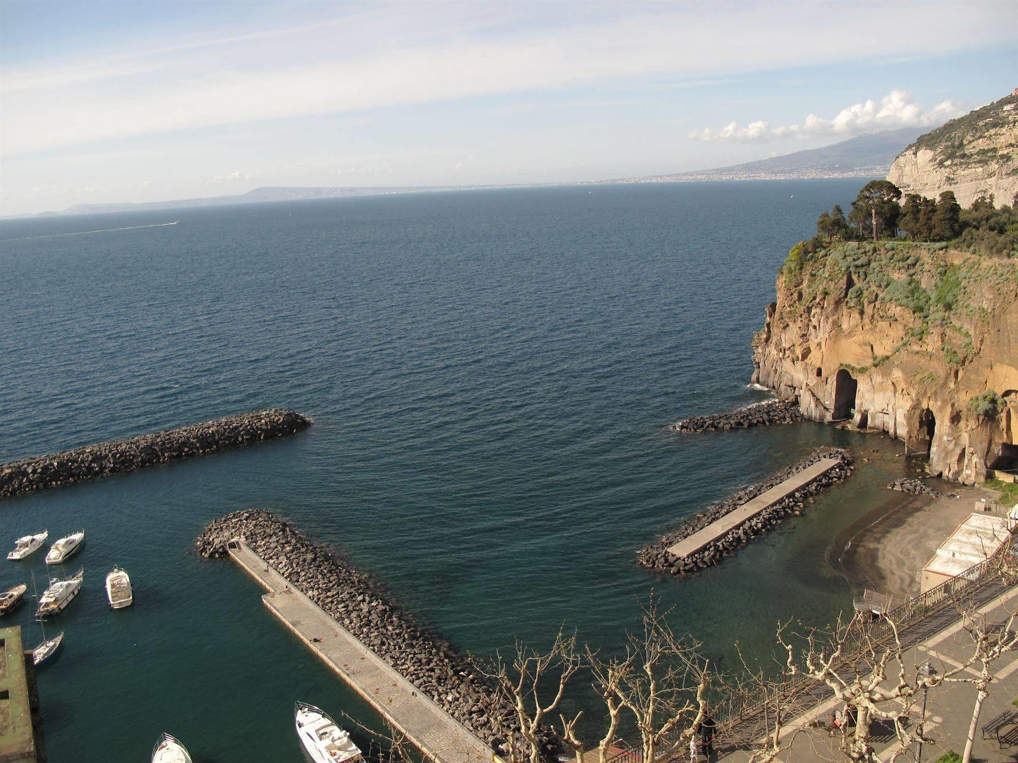 Hotel Cosmomare Piano di Sorrento Exterior photo